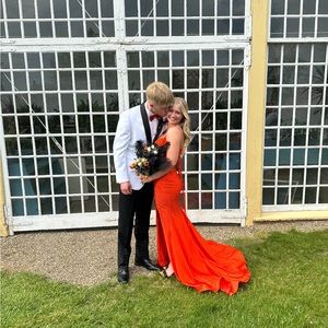 sherri hill prom dress